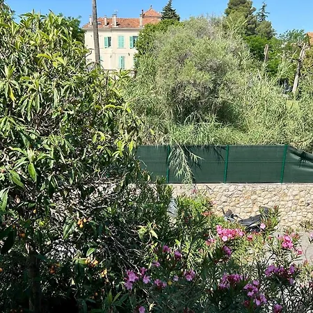 Lovely 4-person 200 M From Beaches Cap D'antibes Holiday home *